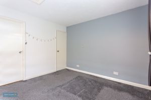 Annexe Bedroom- click for photo gallery